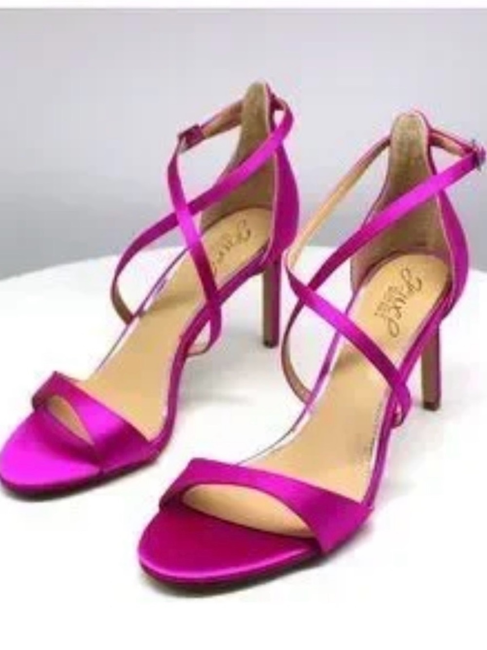 Jewel Badgley Mischka Sz 7 Strappy Satin High Heel Sandals in Fuchsia